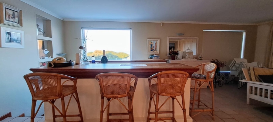 To Let 5 Bedroom Property for Rent in Vermont Western Cape